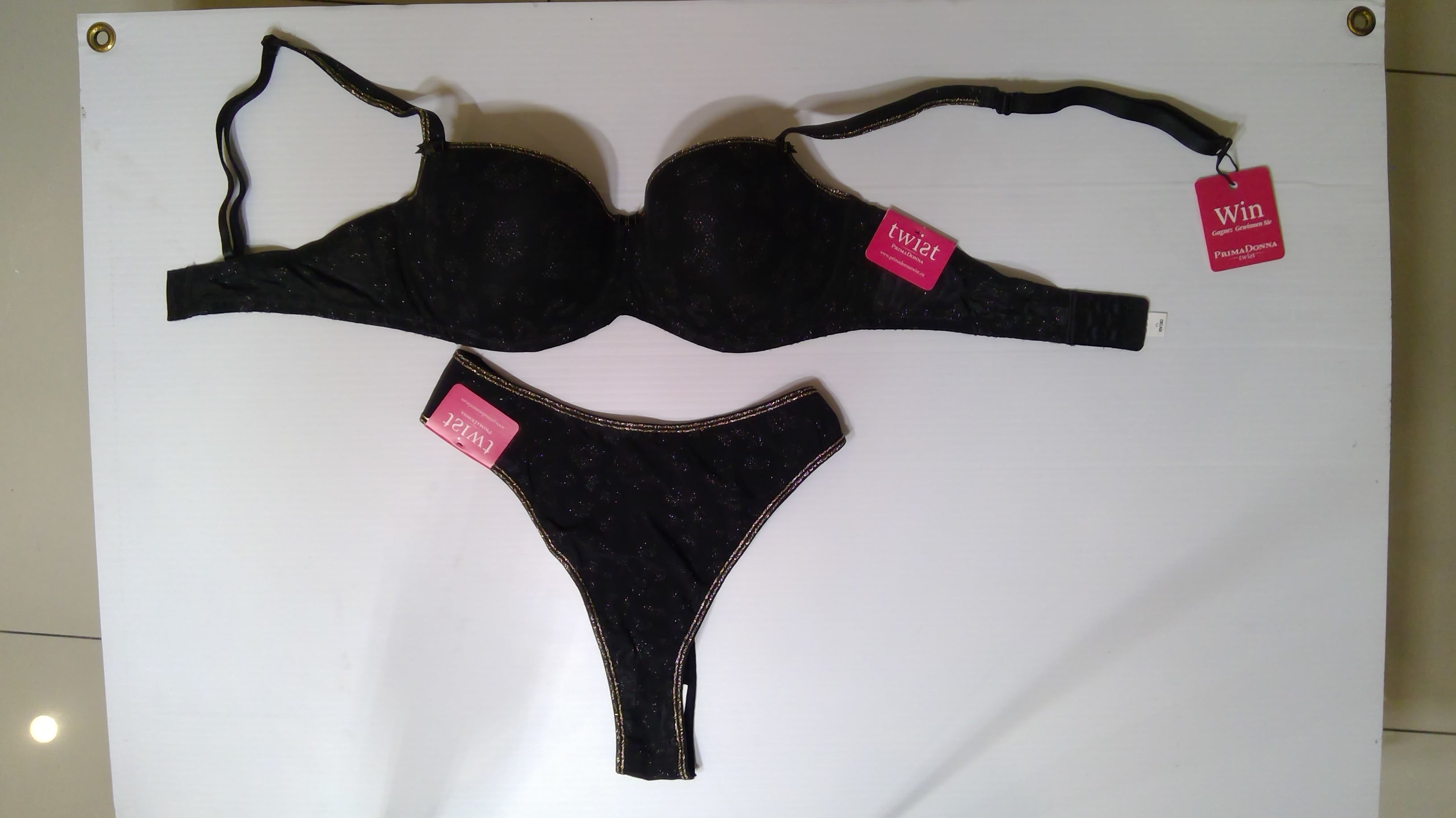 Women's bra with panties