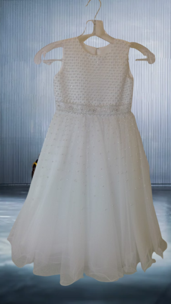 White sleeveless dress for girls 5 years for any party