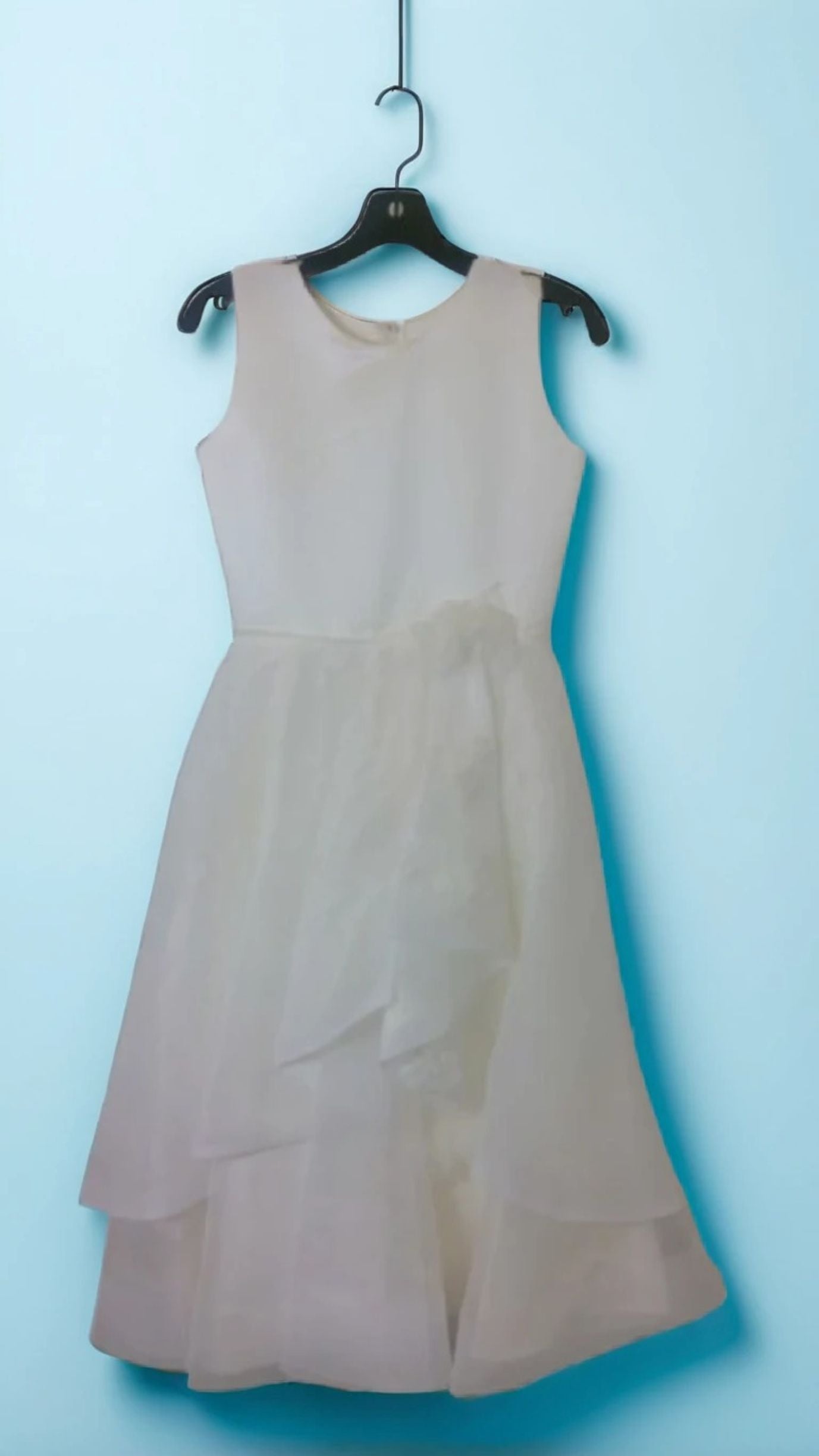 A smart, artistically patterned white dress for girl for any event