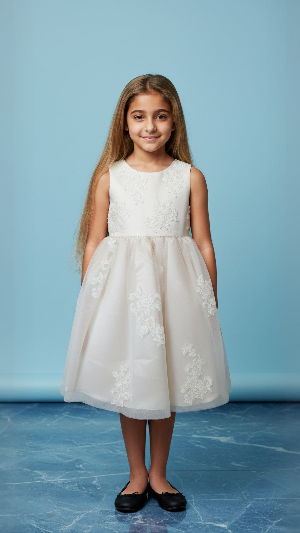 Beige dress with floral lace details for girl